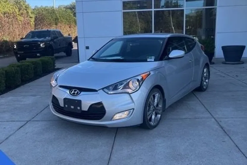 2017 Hyundai Veloster Value Edition R-Spec Turbo photo 1