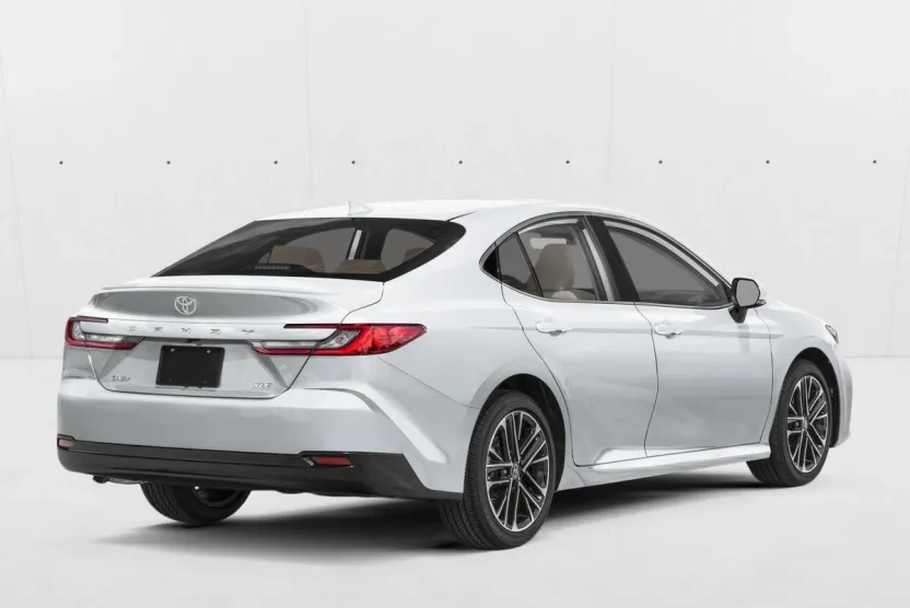 2026 Toyota Camry XLE photo 1