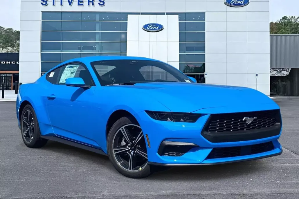 2025 Ford Mustang EcoBoost photo 1