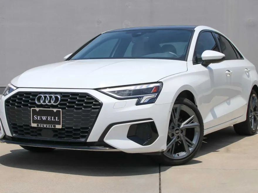 2024 Audi A3 40 Premium Plus photo 1