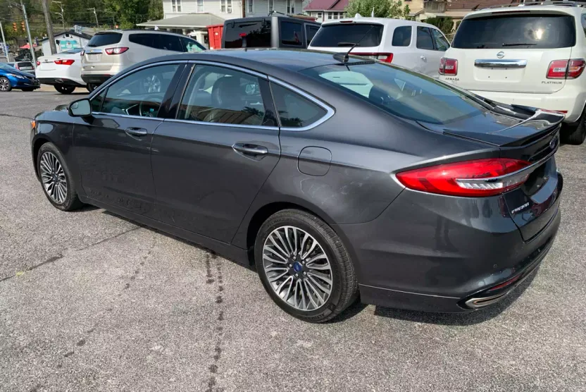 2018 Ford Fusion Titanium photo 1