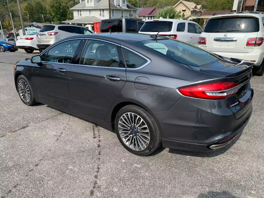 2018 Ford Fusion Titanium photo 1