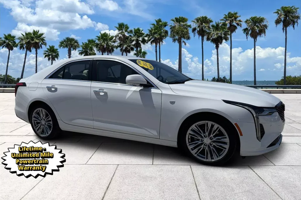 2024 Cadillac CT4 Premium Luxury photo 1