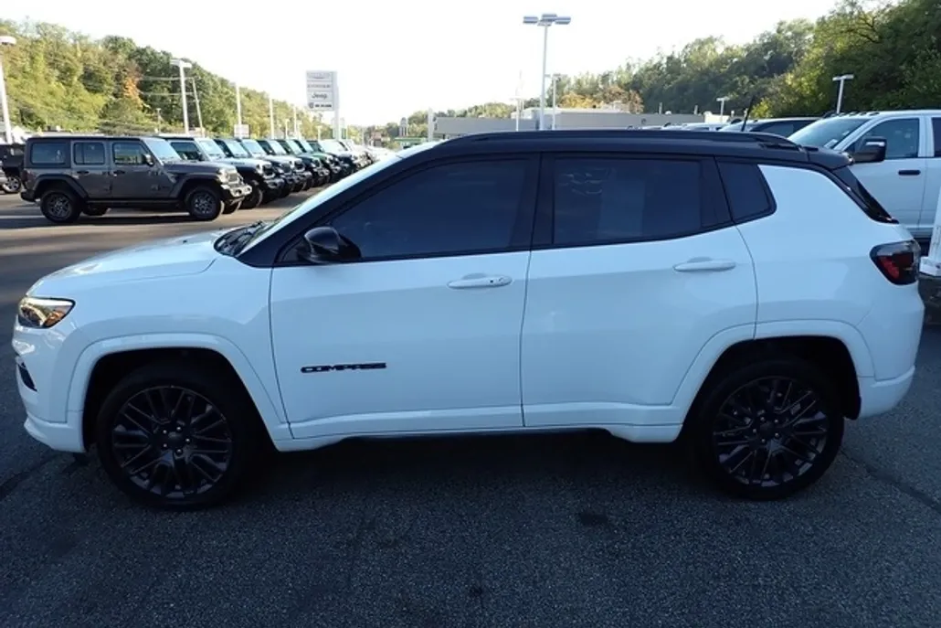 2022 Jeep Compass High Altitude photo 1