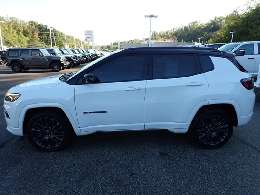 2022 Jeep Compass High Altitude photo 1