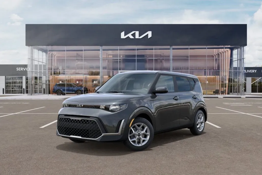 2025 Kia Soul LX photo 1