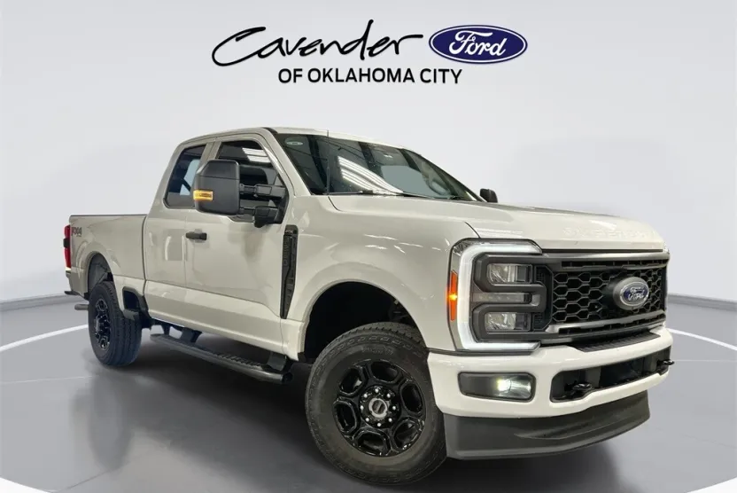 2023 Ford F-250 photo 1
