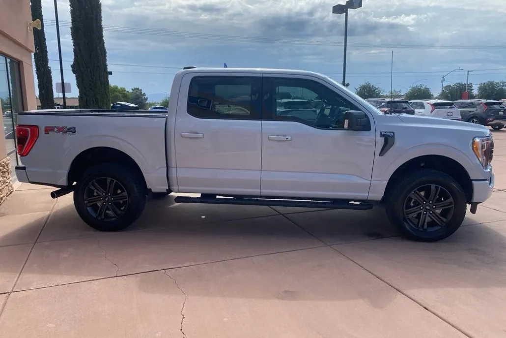 2022 Ford F-150 XLT photo 1
