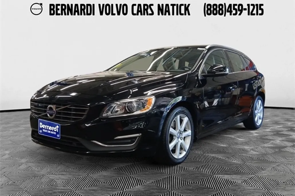 2017 Volvo V60 T5 Platinum photo 1