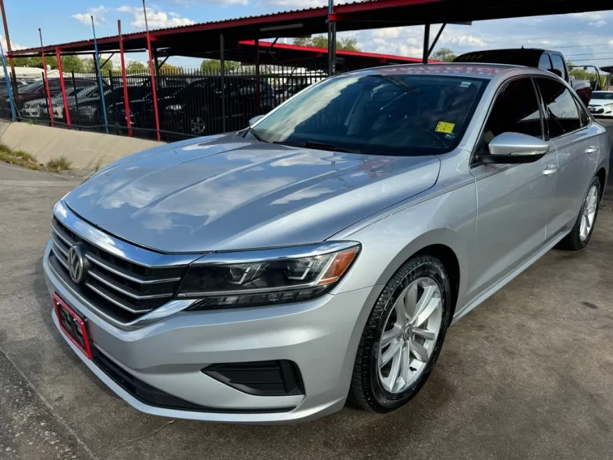 2020 Volkswagen Passat SE photo 1