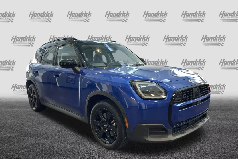 2025 Mini Countryman S Iconic photo 1