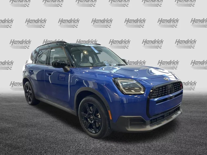 2025 Mini Countryman S Iconic photo 1