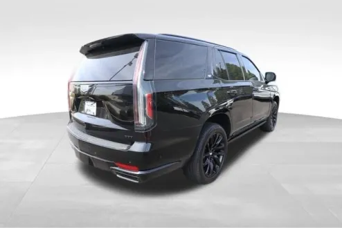 2022 Cadillac Escalade Sport photo 2