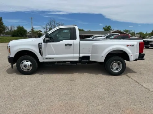 2025 Ford F-350 XL photo 4