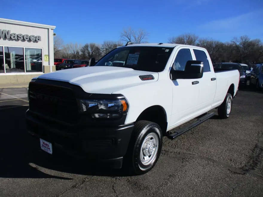 2024 Ram 2500 Tradesman photo 1