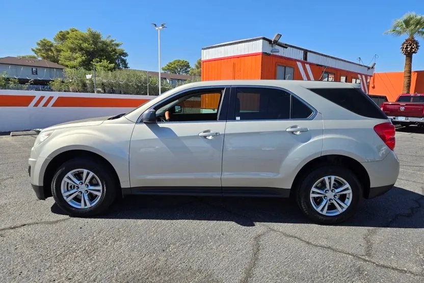 2014 Chevrolet Equinox LS photo 1