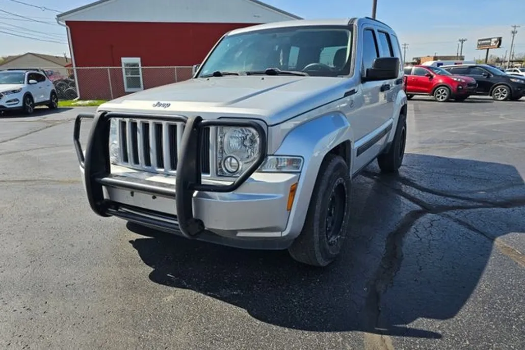 2012 Jeep Liberty Sport photo 1