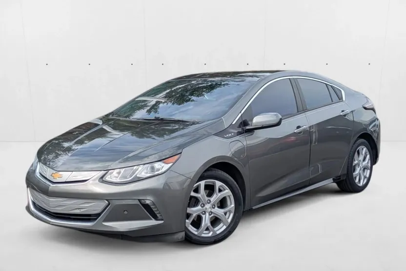 2017 Chevrolet Volt Premier photo 1