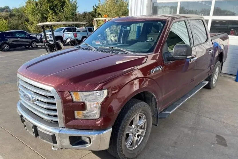2016 Ford F-150 XLT photo 1