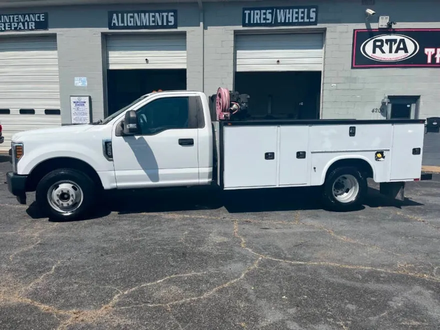2018 Ford F-350 XL photo 1
