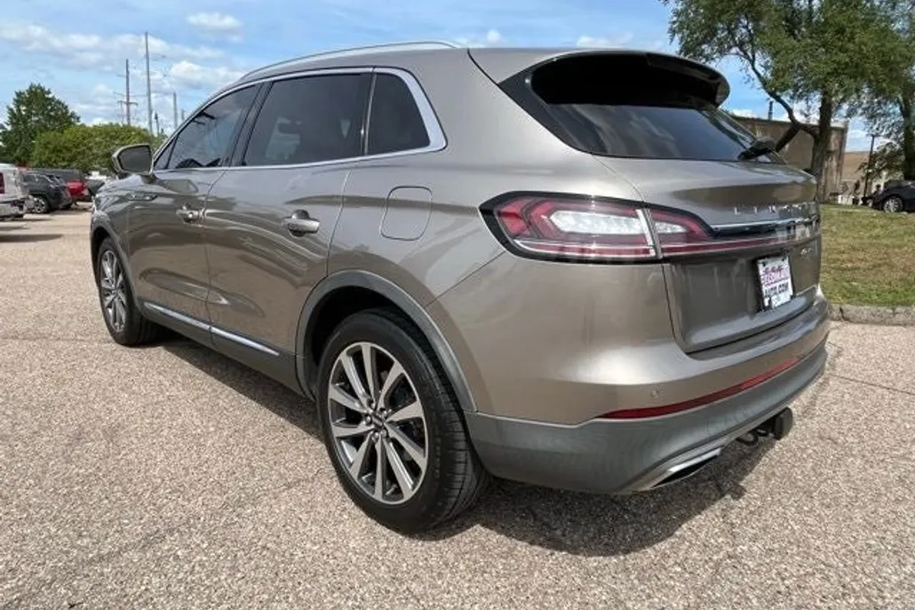 2019 Lincoln Nautilus Select photo 1