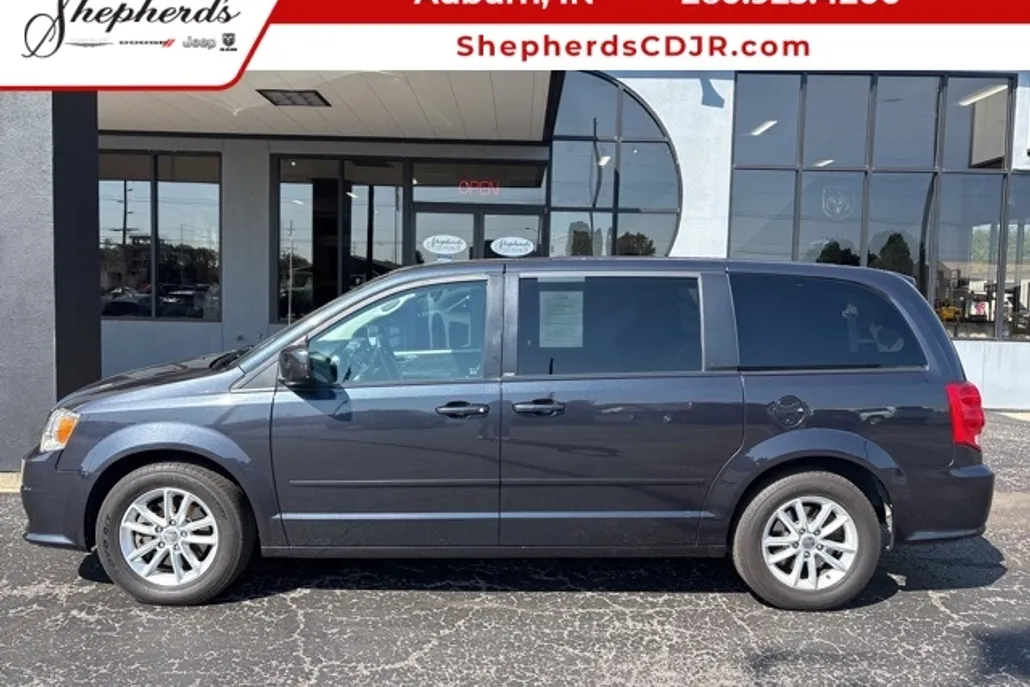 2014 Dodge Grand Caravan SXT photo 1