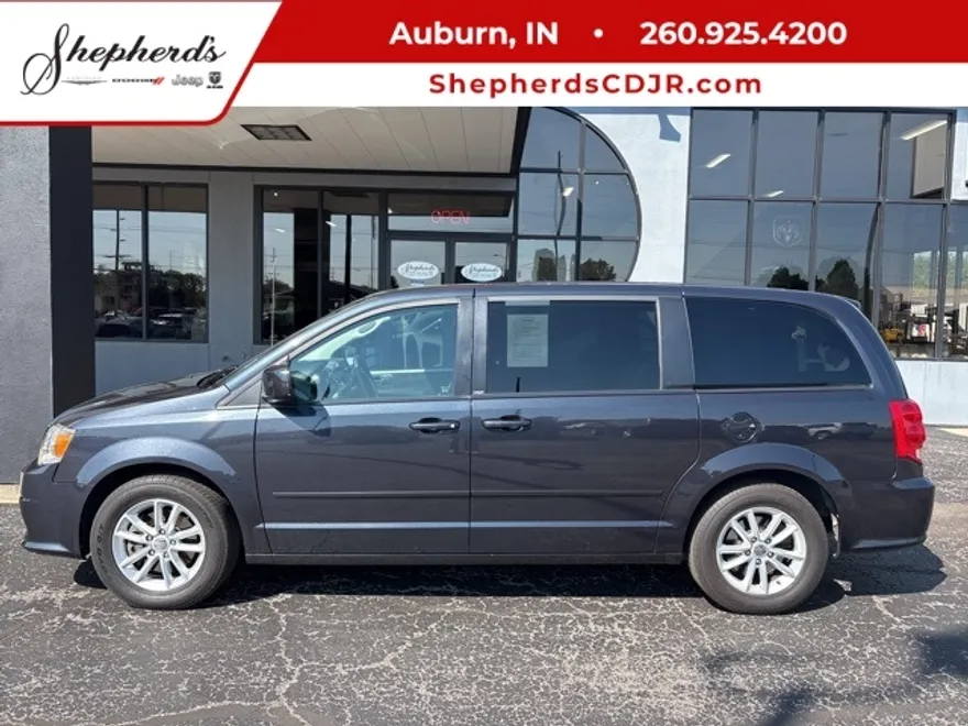 2014 Dodge Grand Caravan SXT photo 1