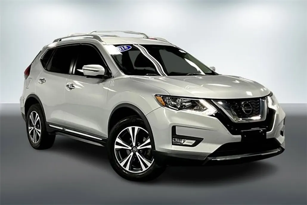 2018 Nissan Rogue SL photo 1