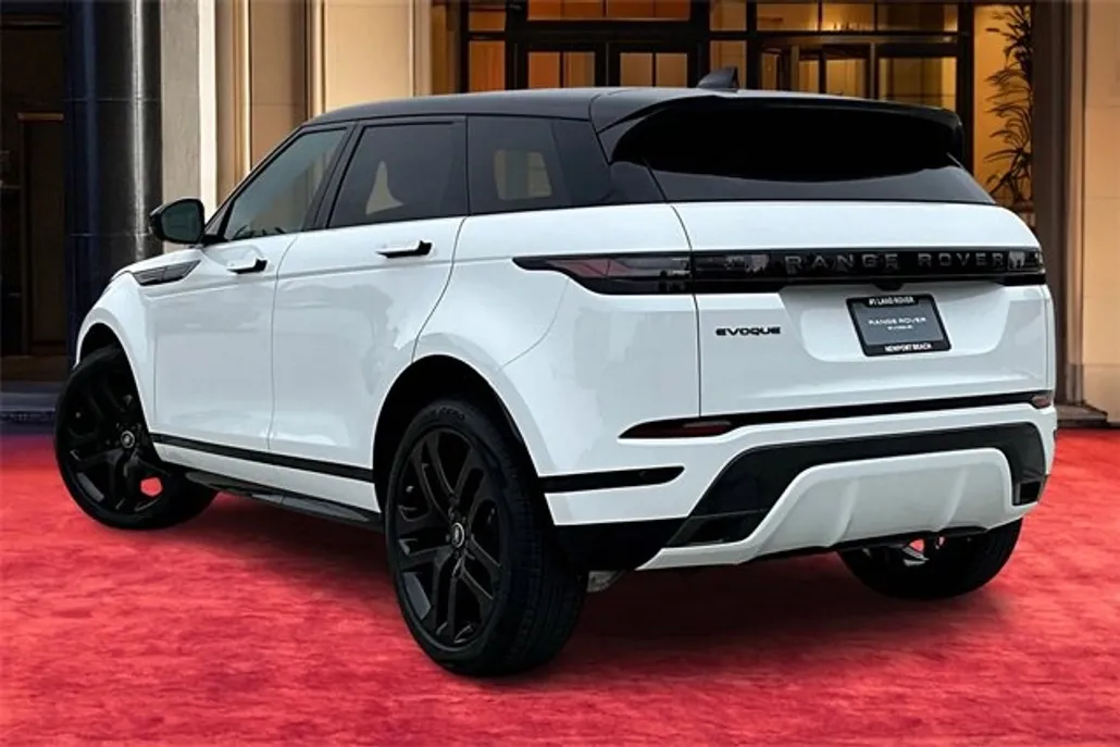 2026 Land Rover Range Rover Evoque Dynamic SE photo 1