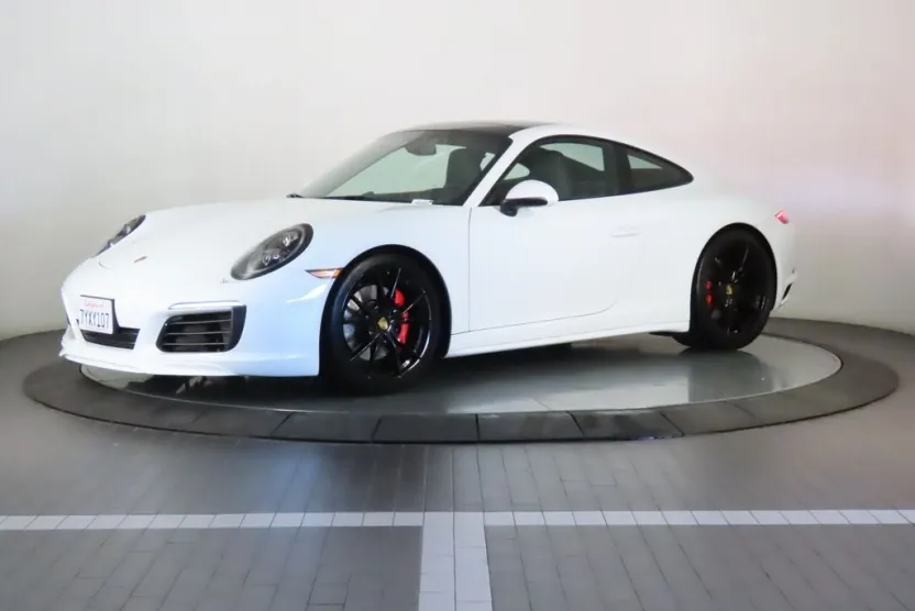 2017 Porsche 911 4S 4 GTS photo 1
