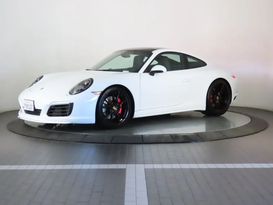 2017 Porsche 911 4S 4 GTS photo 1