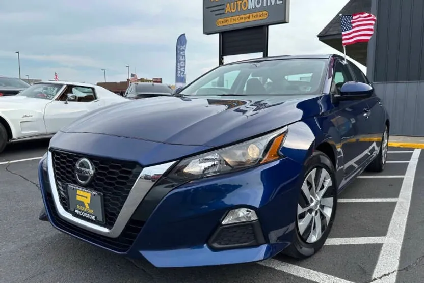 2022 Nissan Altima 2.5 S photo 1