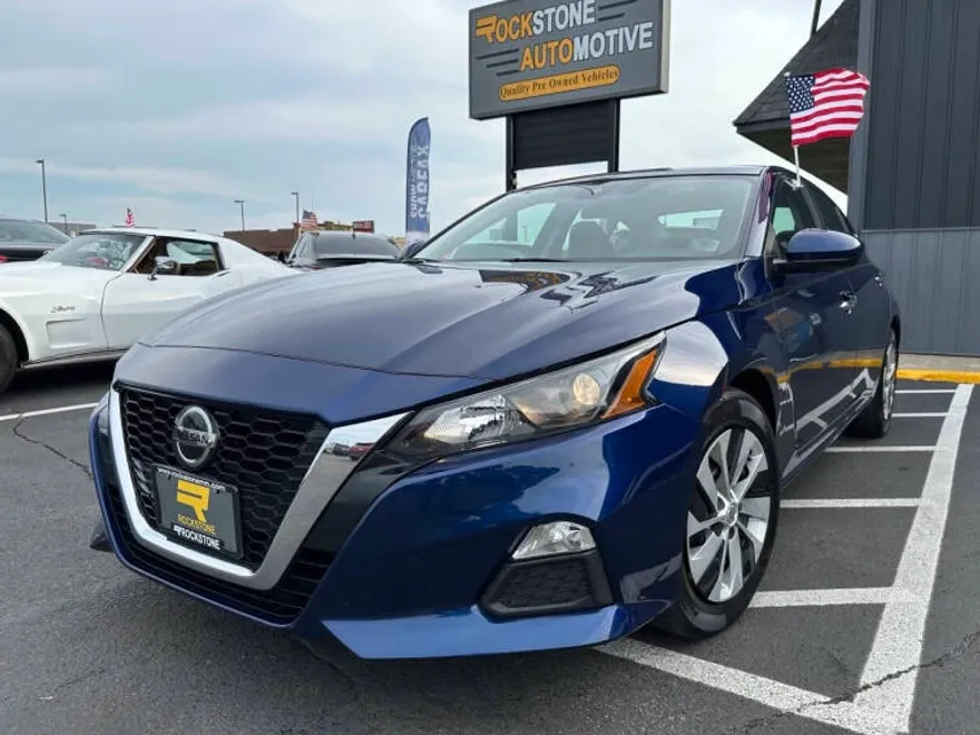 2022 Nissan Altima 2.5 S photo 1