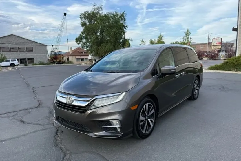 2020 Honda Odyssey Elite photo 1