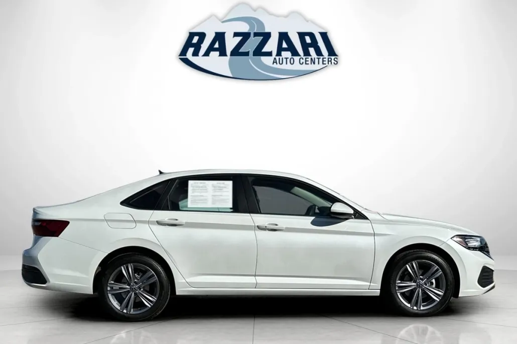 2024 Volkswagen Jetta 1.5T SE photo 1