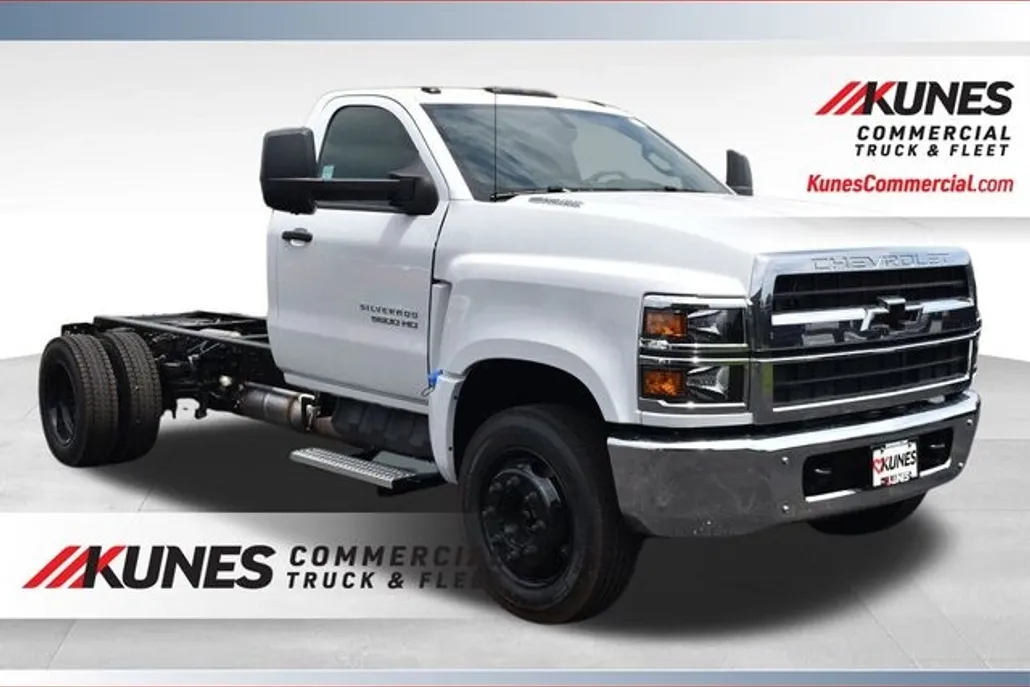 2024 Chevrolet Silverado 5500HD Work Truck photo 1