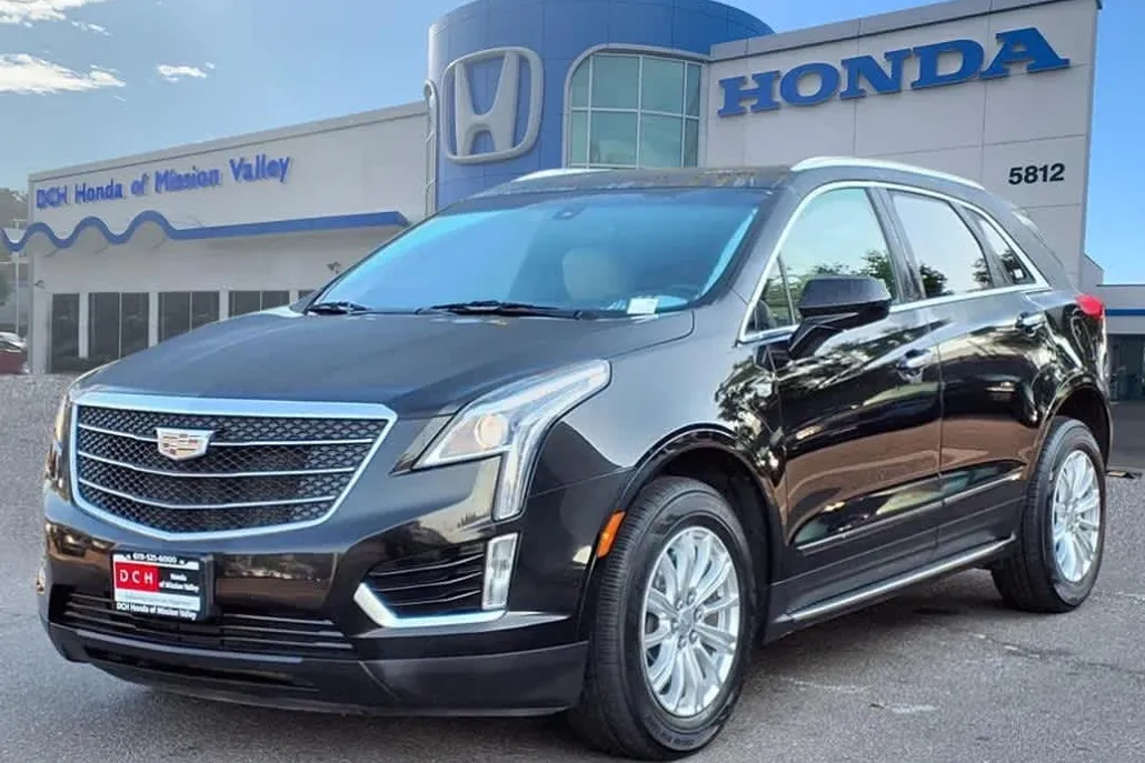 2017 Cadillac XT5 Base photo 1
