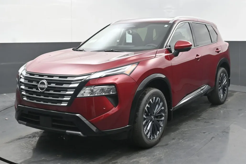 2025 Nissan Rogue Platinum photo 1