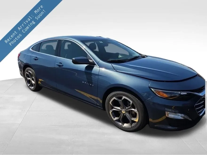 2024 Chevrolet Malibu 1LT photo 1