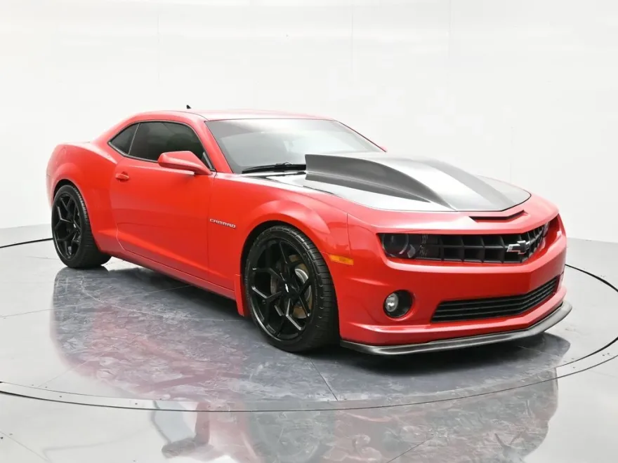 2010 Chevrolet Camaro SS photo 1