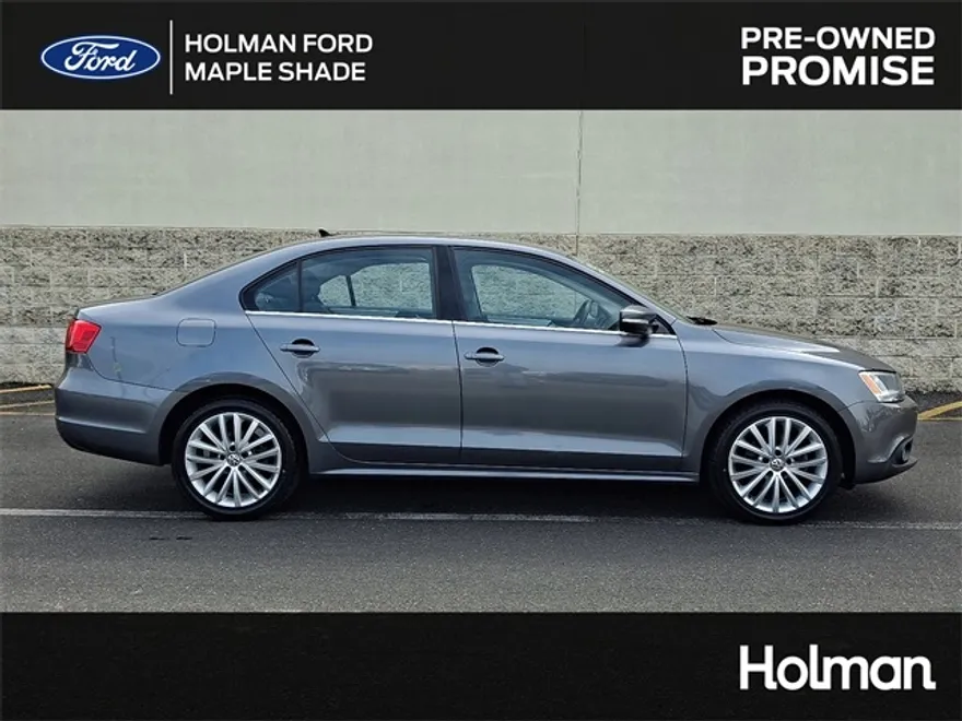 2011 Volkswagen Jetta SEL photo 1