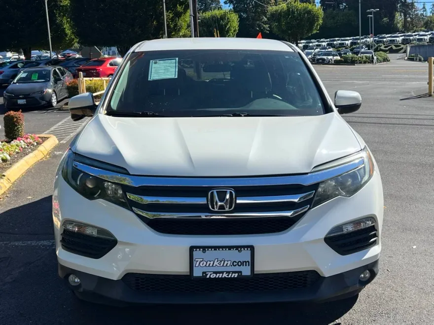 2017 Honda Pilot EX photo 1