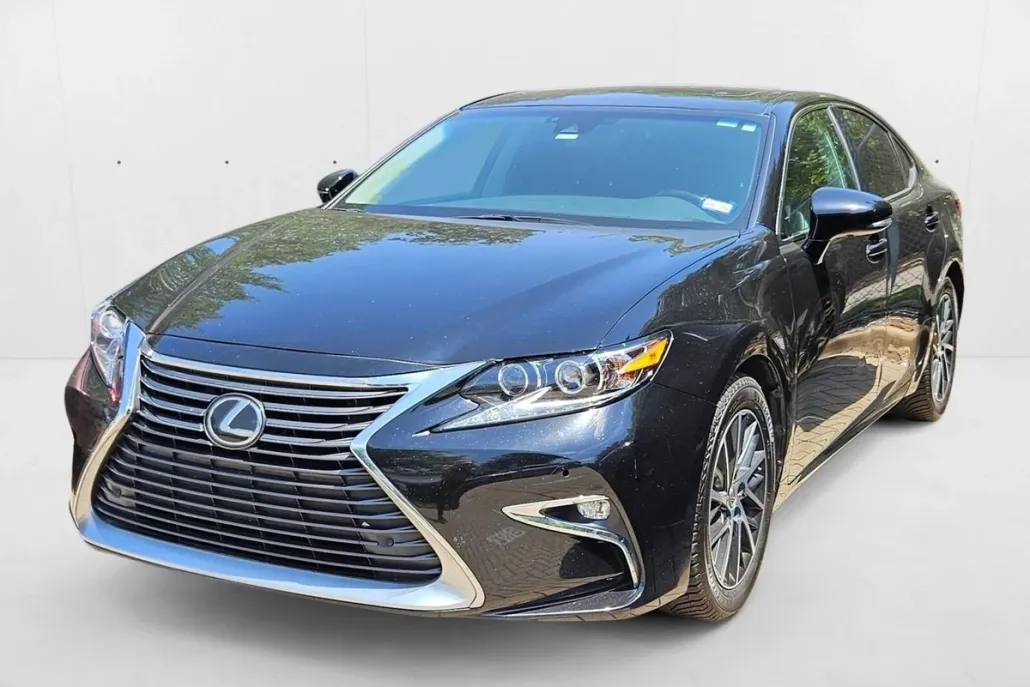 2017 Lexus ES 350 photo 1