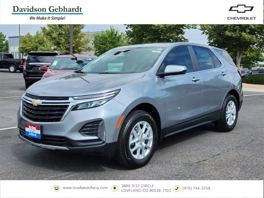 2024 Chevrolet Equinox LT photo 1