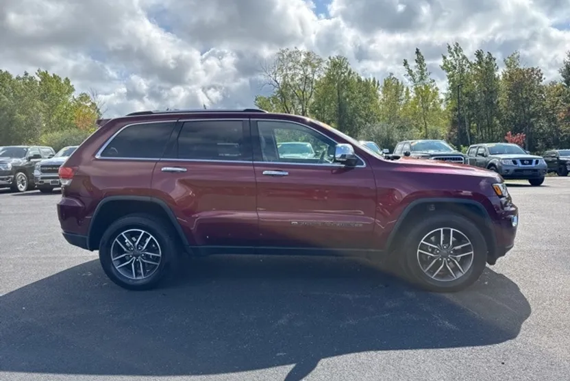 2022 Jeep Cherokee Limited photo 1