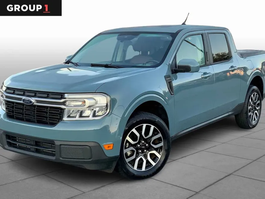 2022 Ford Maverick Lariat photo 1