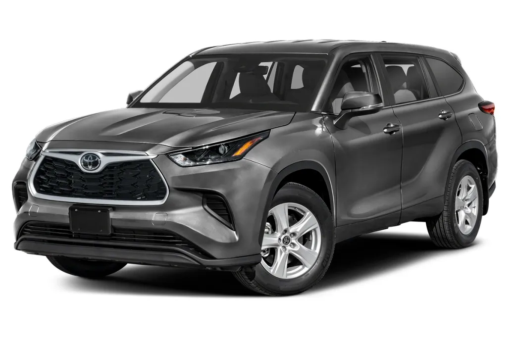2023 Toyota Highlander LE photo 1