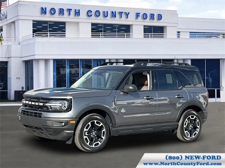 2024 Ford Bronco Sport Outer Banks photo 1