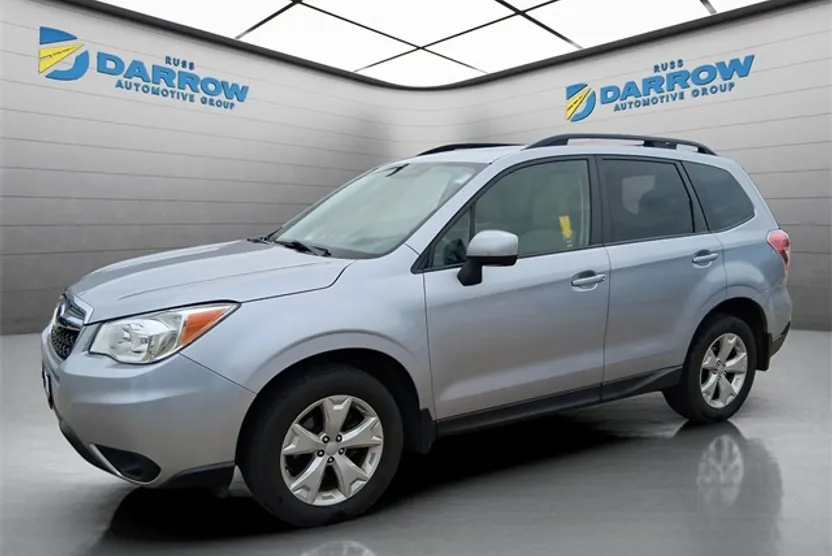 2016 Subaru Forester 2.5i Premium photo 1