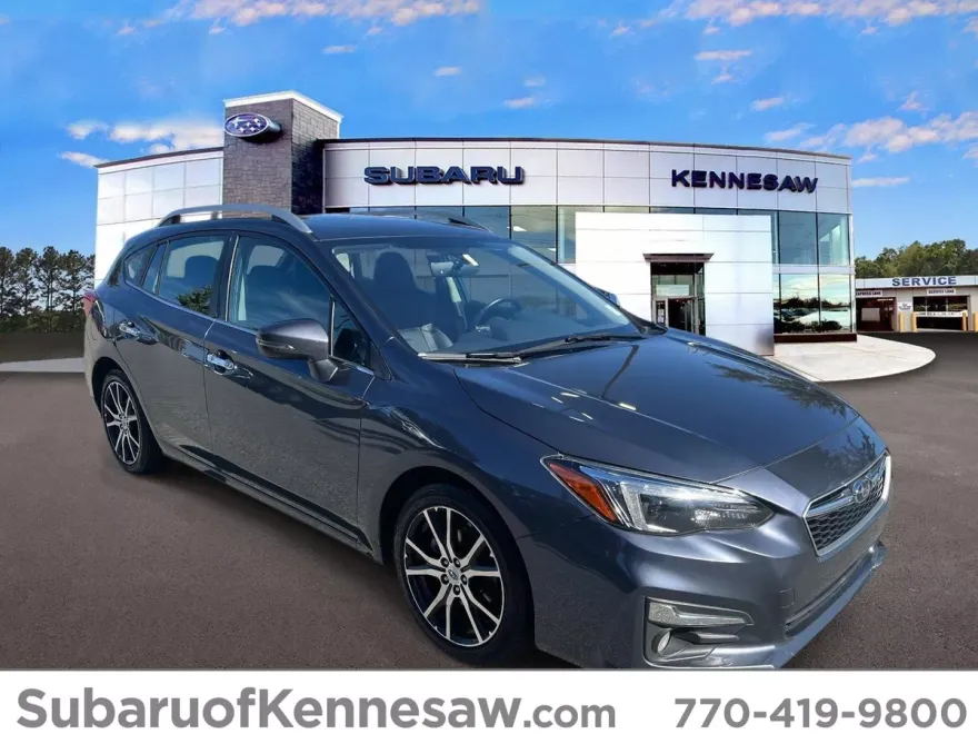 2017 Subaru Impreza 2.0i Limited photo 1